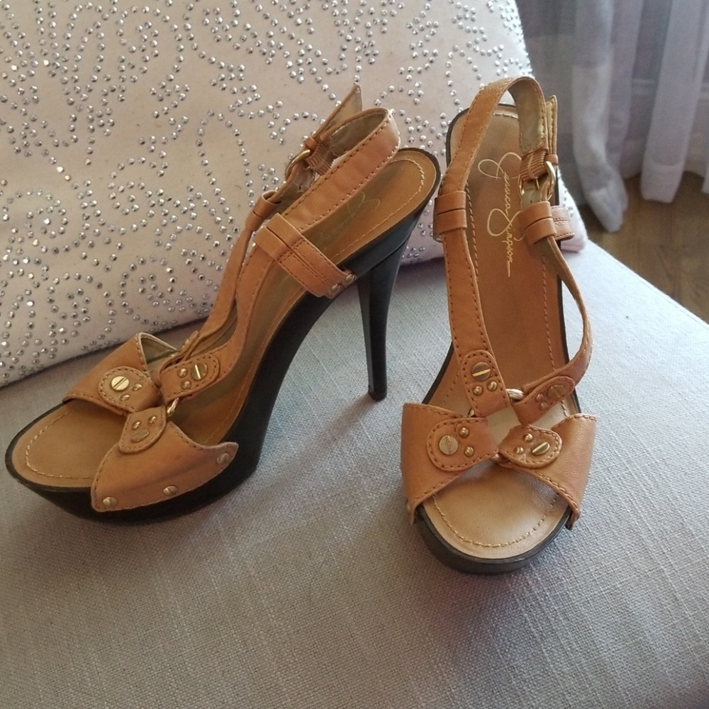 Tan leather Jessica Simpson peep toe heels